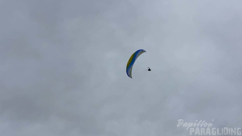 DH21.21-Luesen-Paragliding-132