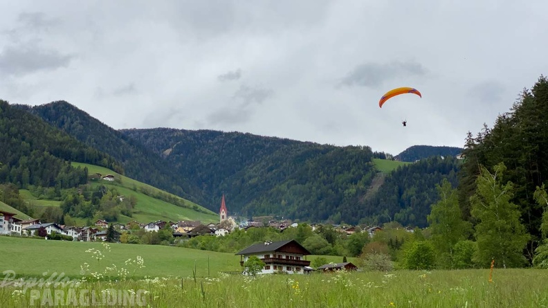 DH21.21-Luesen-Paragliding-145.jpg