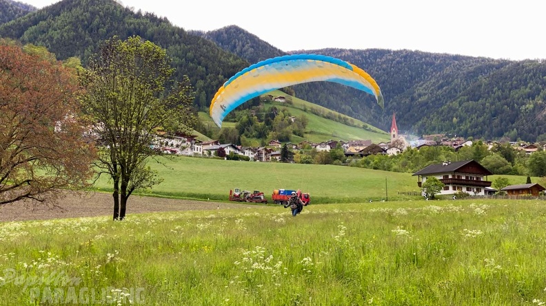 DH21.21-Luesen-Paragliding-148