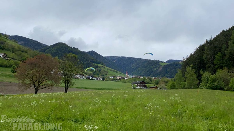DH21.21-Luesen-Paragliding-150.jpg