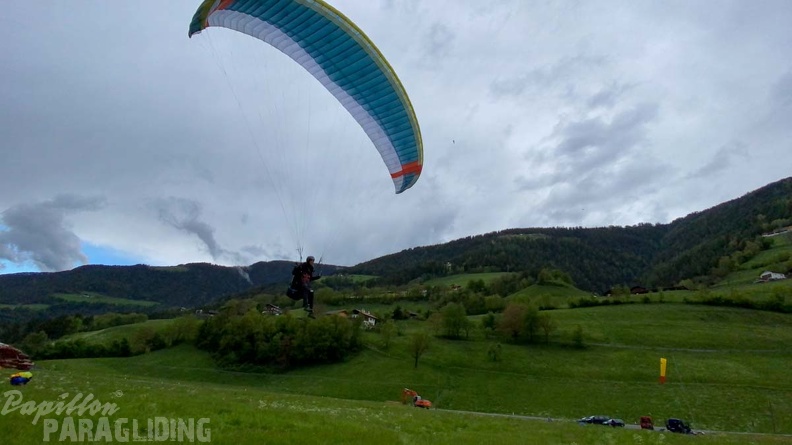 DH21.21-Luesen-Paragliding-153.jpg
