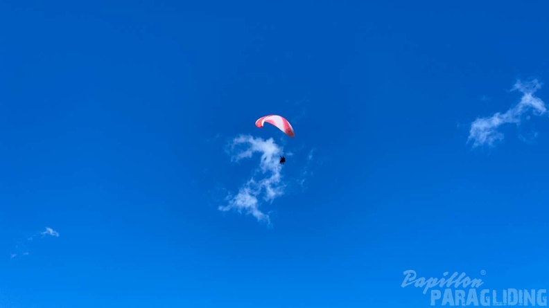 DH21.21-Luesen-Paragliding-168