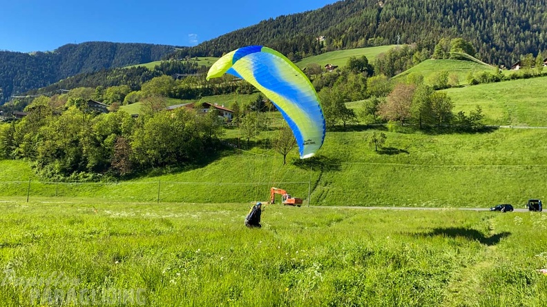 DH21.21-Luesen-Paragliding-198