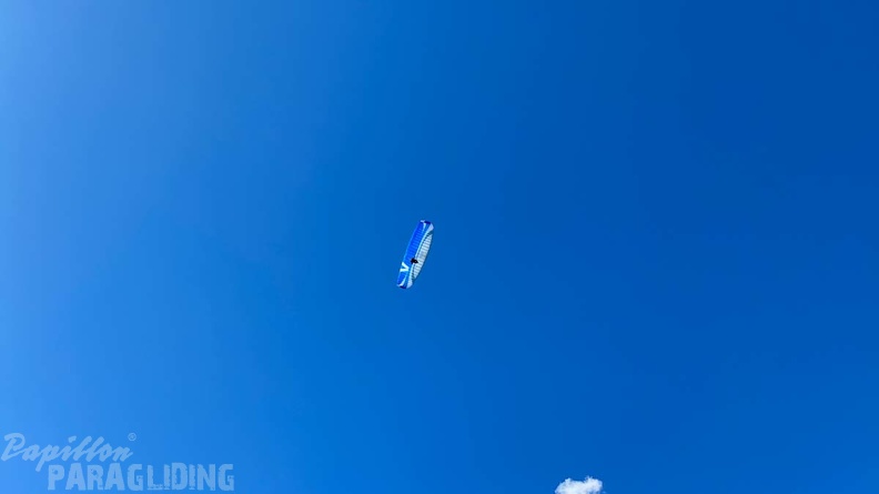 DH21.21-Luesen-Paragliding-225.jpg
