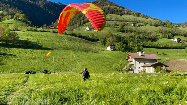 DH21.21-Luesen-Paragliding-249