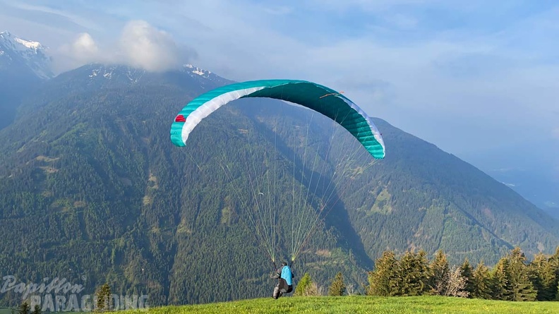 DH21.21-Luesen-Paragliding-287