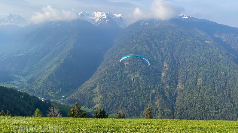 DH21.21-Luesen-Paragliding-288.jpg