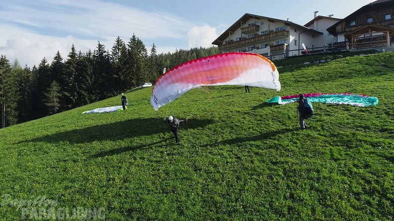 DH21.21-Luesen-Paragliding-323.jpg