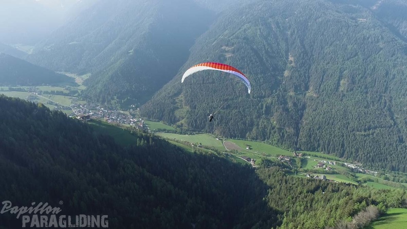 DH21.21-Luesen-Paragliding-328.jpg