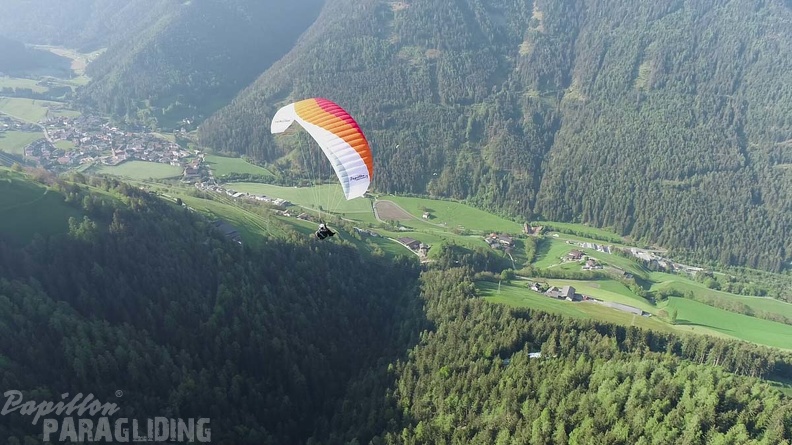 DH21.21-Luesen-Paragliding-334.jpg