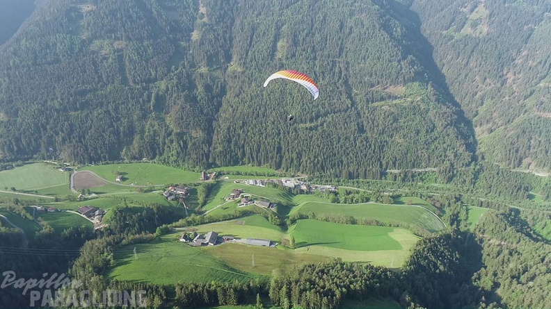 DH21.21-Luesen-Paragliding-354.jpg