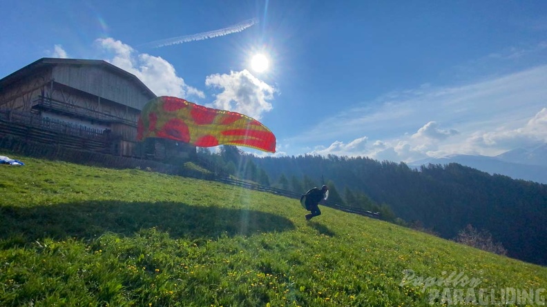 DH21.21-Luesen-Paragliding-383