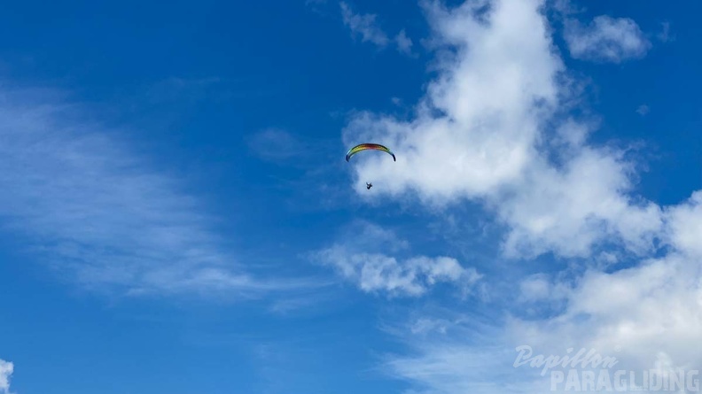 DH21.21-Luesen-Paragliding-434