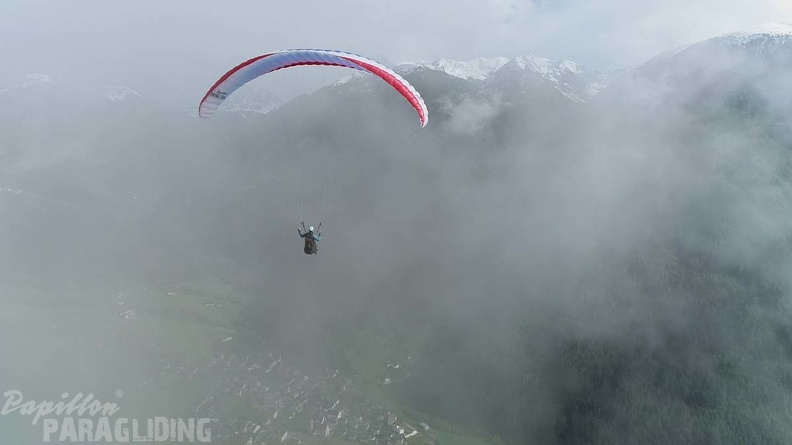 DH21.21-Luesen-Paragliding-443