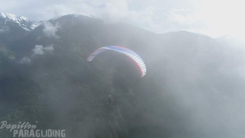 DH21.21-Luesen-Paragliding-444.jpg
