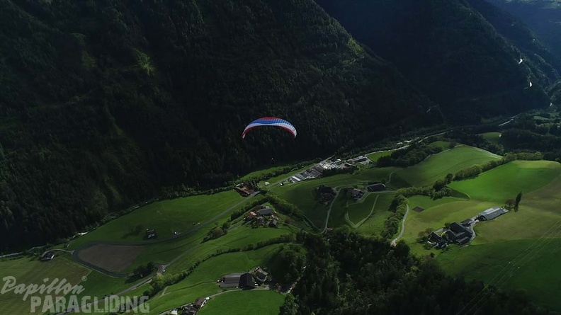 DH21.21-Luesen-Paragliding-454.jpg