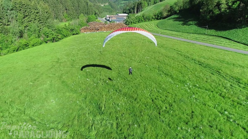 DH21.21-Luesen-Paragliding-457.jpg