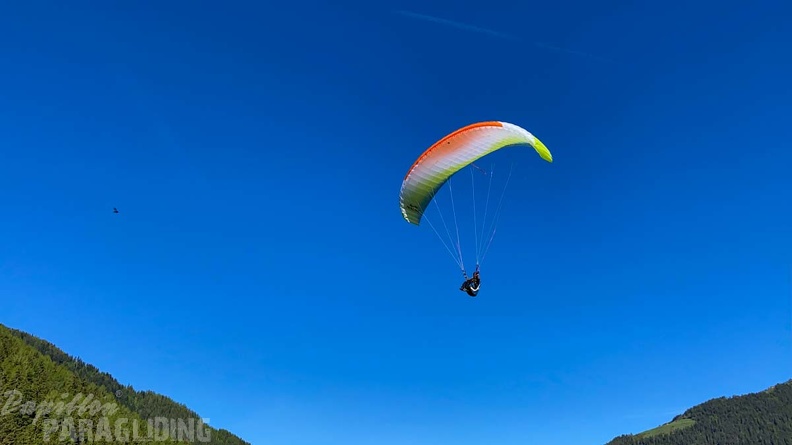 DH21.21-Luesen-Paragliding-478.jpg