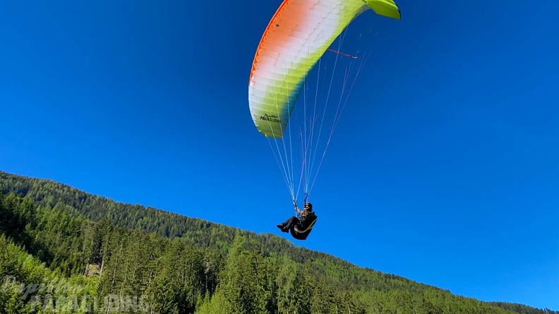 DH21.21-Luesen-Paragliding-479.jpg