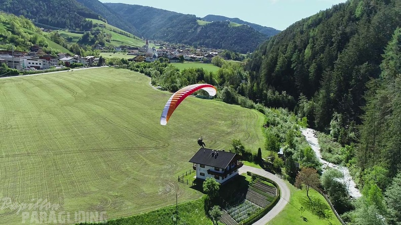 DH21.21-Luesen-Paragliding-488.jpg