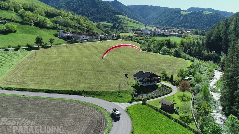 DH21.21-Luesen-Paragliding-489.jpg