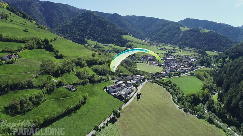 DH21.21-Luesen-Paragliding-499.jpg