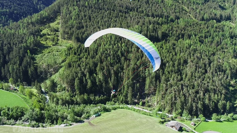DH21.21-Luesen-Paragliding-531.jpg