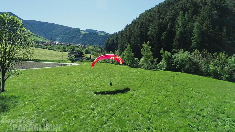 DH21.21-Luesen-Paragliding-548.jpg