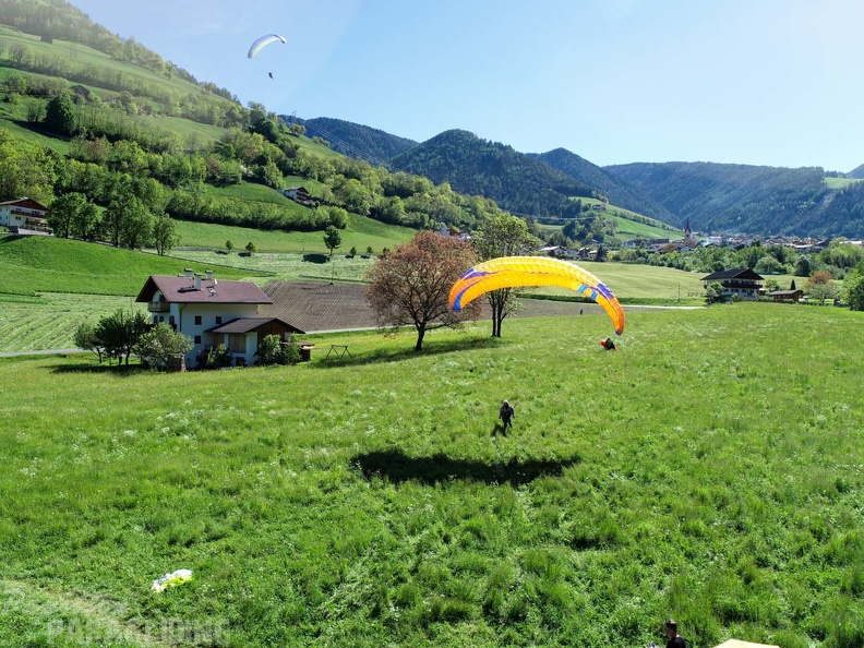 DH21.21-Luesen-Paragliding-549.jpg