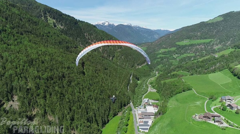 DH21.21-Luesen-Paragliding-579.jpg