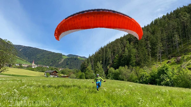 DH21.21-Luesen-Paragliding-596.jpg