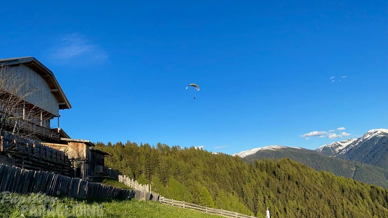 DH21.21-Luesen-Paragliding-629
