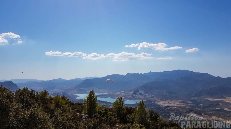 FA40.17_Algodonales-Paragliding-300.jpg