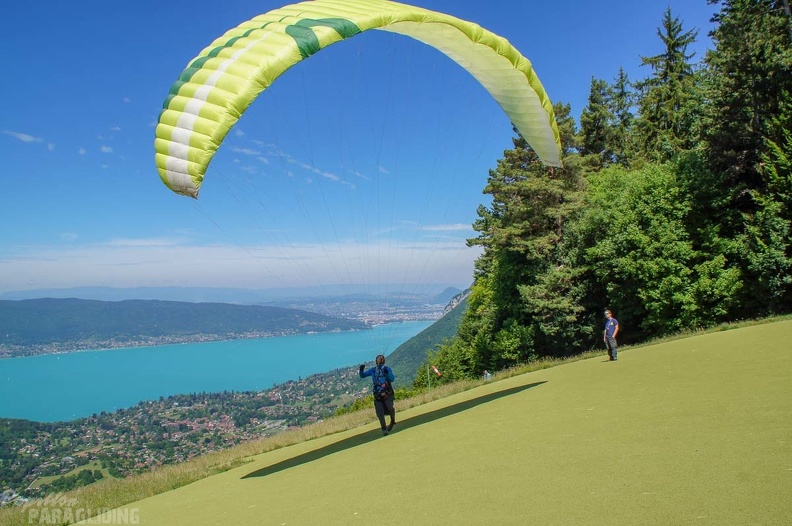 Annecy_Papillon-Paragliding-109.jpg