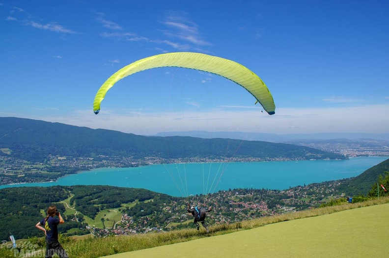 Annecy_Papillon-Paragliding-124.jpg