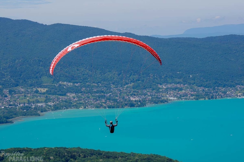 Annecy_Papillon-Paragliding-131.jpg