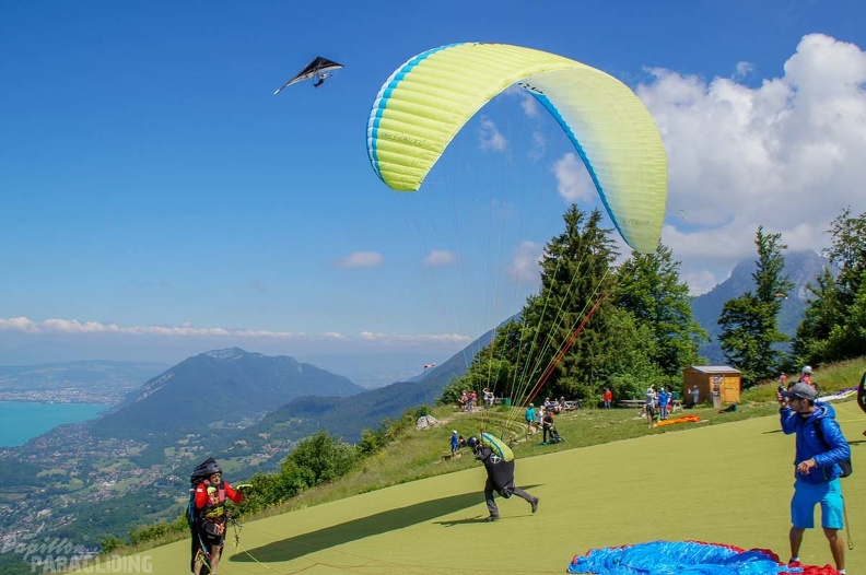 Annecy Papillon-Paragliding-163