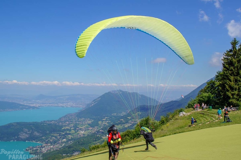 Annecy_Papillon-Paragliding-164.jpg