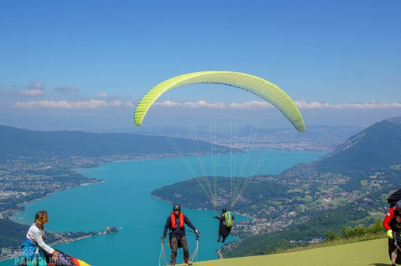 Annecy Papillon-Paragliding-165