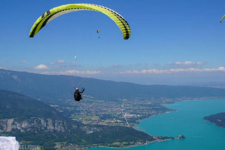 Annecy_Papillon-Paragliding-197.jpg