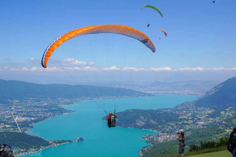 Annecy Papillon-Paragliding-206