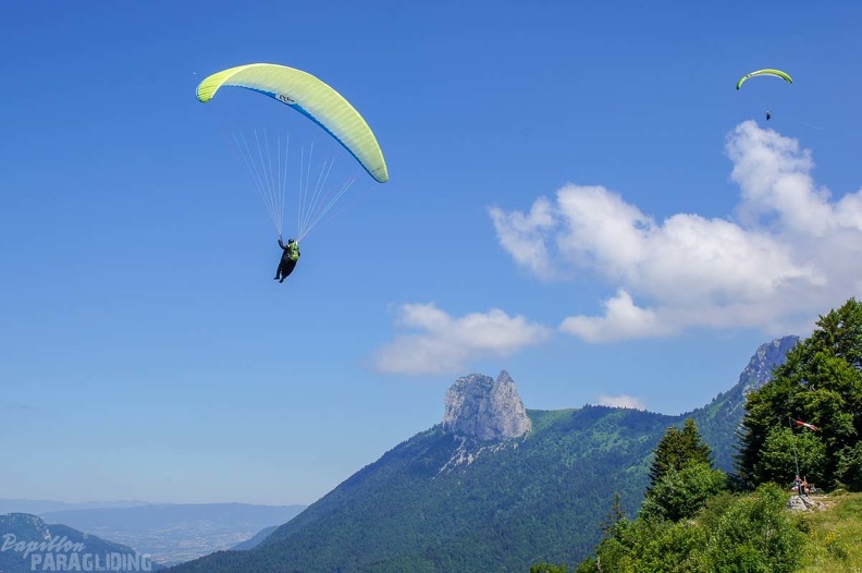 Annecy_Papillon-Paragliding-251.jpg