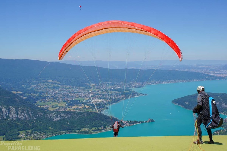 Annecy Papillon-Paragliding-275