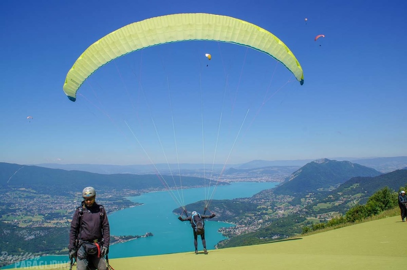 Annecy Papillon-Paragliding-276