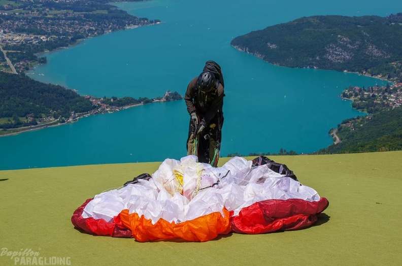 Annecy Papillon-Paragliding-293