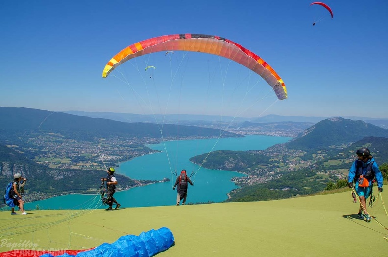 Annecy_Papillon-Paragliding-297.jpg
