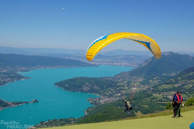 Annecy Papillon-Paragliding-307