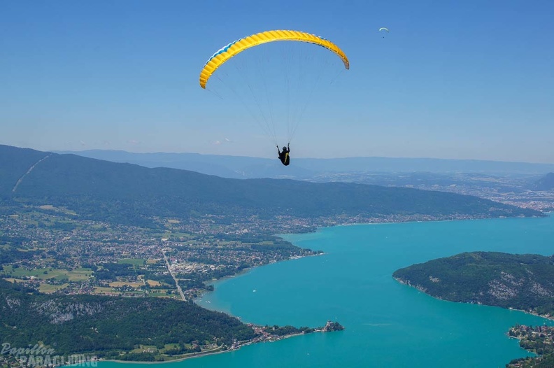 Annecy_Papillon-Paragliding-309.jpg