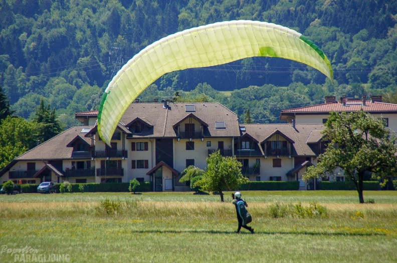 Annecy_Papillon-Paragliding-350.jpg