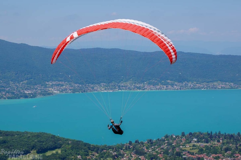 Annecy Papillon-Paragliding-379